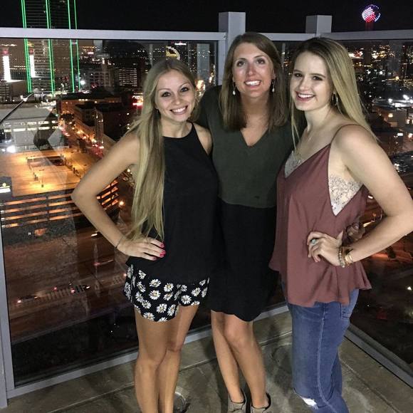 Meet your Posher, Kelly - Picture 1 of 1